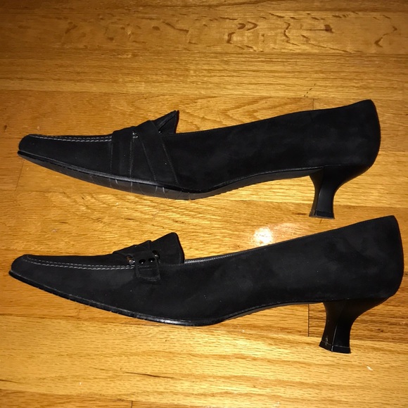 🔥Stuart Weitzman Blk Suede Low Heel Dress Shoe🔥 - Picture 4 of 8